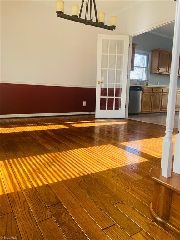 313 Ridgeland Drive High Point, NC 27262 - Photo 5 of 15 Gallery Image 5