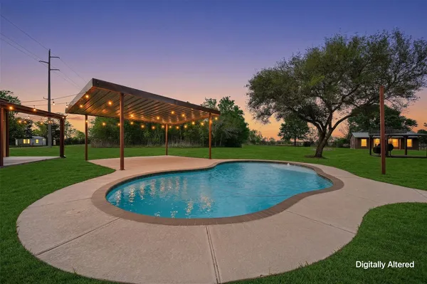 $750,000 | 13926 Farm To Market Road 442, Needville, TX 77461