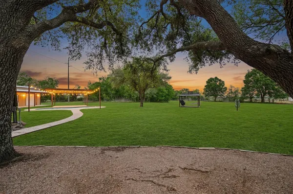 $750,000 | 13926 Farm To Market Road 442, Needville, TX 77461
