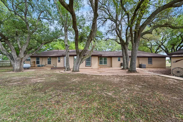 $750,000 | 13926 Farm To Market Road 442, Needville, TX 77461