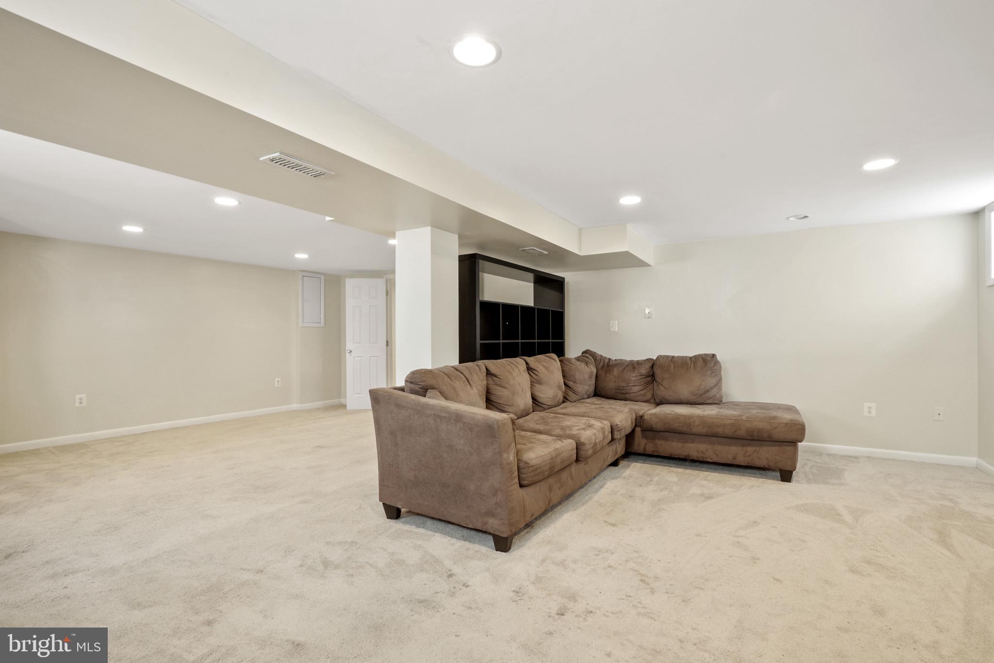 1605 Charmuth Road Lutherville-Timonium, MD 21093 - Photo 22 of 35 Gallery Image 22