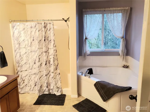 $499,000 | 305 Denny Way, Centralia, WA 98531