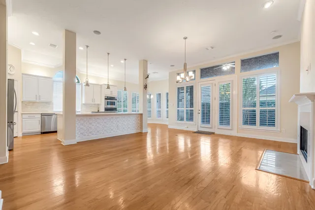 $620,000 | 1119 Walden Hill Court, Houston, TX 77077