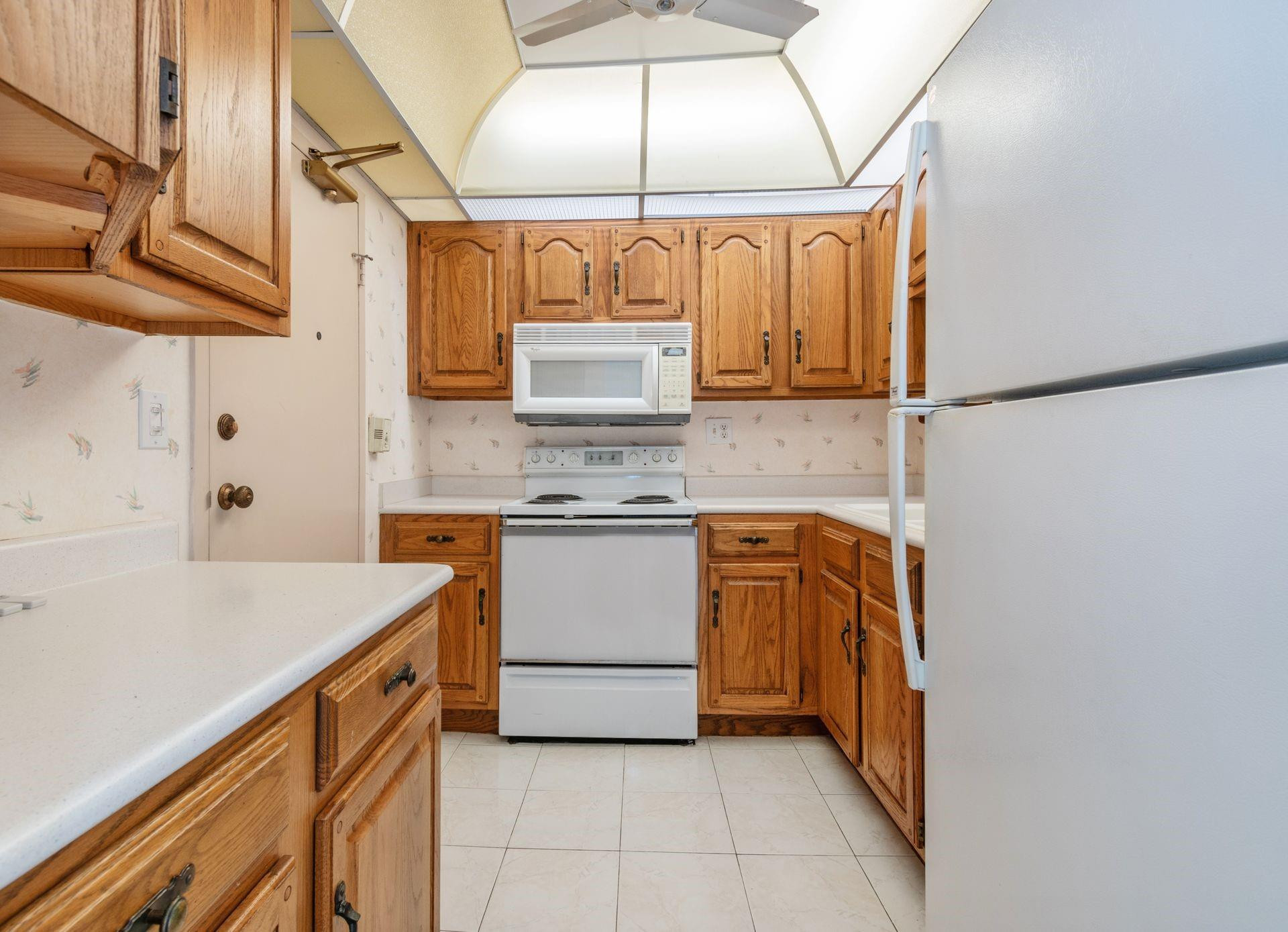 336 North Birch Road, Unit 5H Fort Lauderdale, FL 33304 - Photo 14 of 26 Photo 14