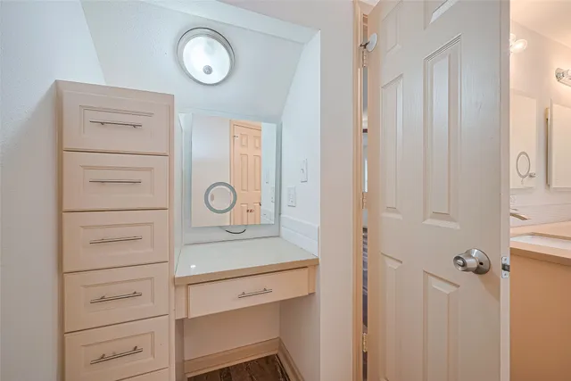 $3,900 | 982 West Donovan Street, Houston, TX 77091