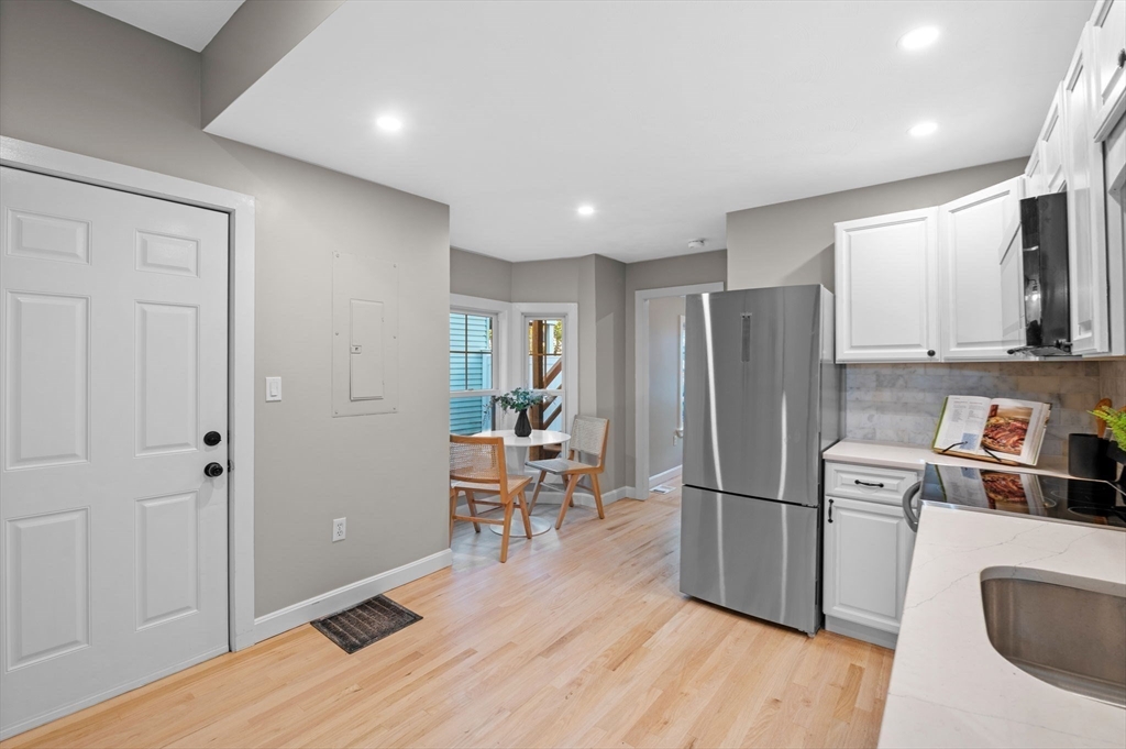 278 Princeton Street, Unit 2 Boston, MA 02128 - Photo 5 of 28