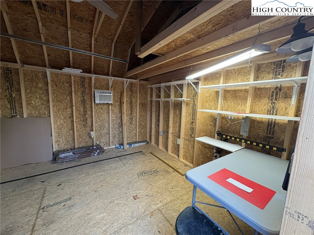 157 Hemlock Loop Newland, NC 28657 - Photo 11 of 24