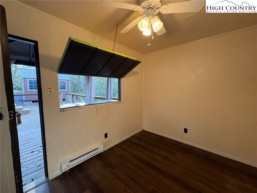 157 Hemlock Loop Newland, NC 28657 - Photo 7 of 24