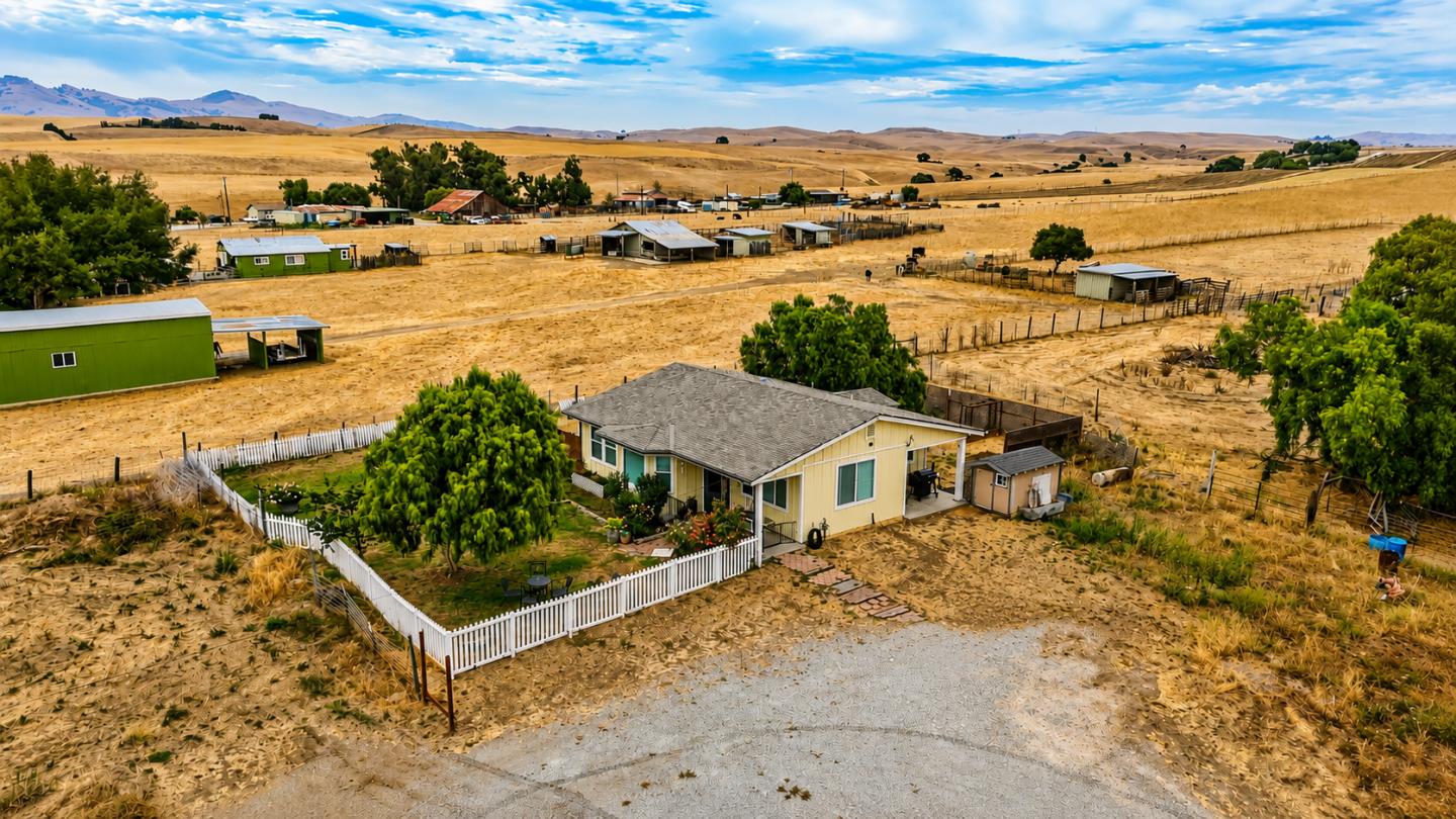 433 Mansfield Road Hollister, CA 95023 - Photo 23 of 49