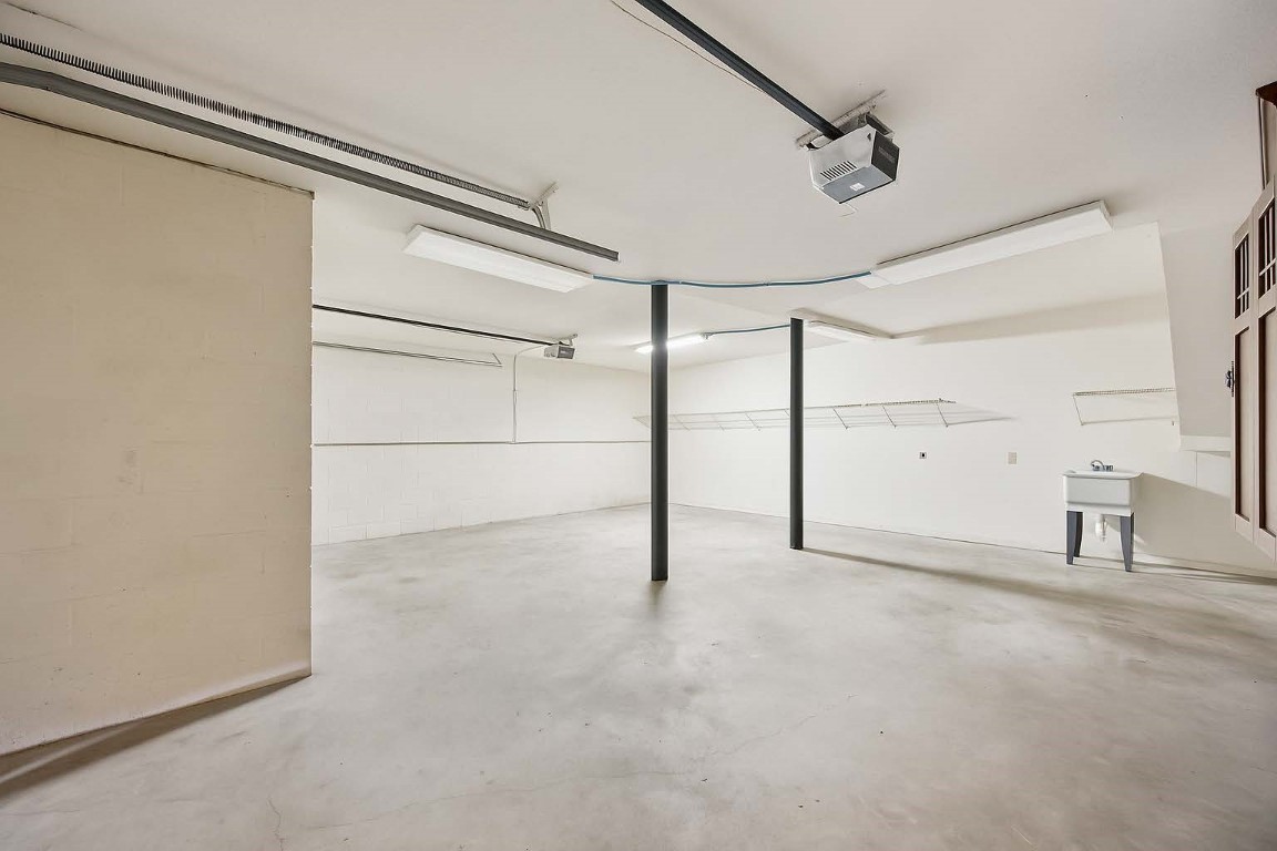 4734 Gulf Stream Court, Unit 9 Fernandina Beach, FL 32034 - Photo 28 of 32 a view of an empty room