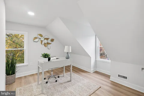 $695,000 | 125 West Summit Avenue, Haddonfield, NJ 08033