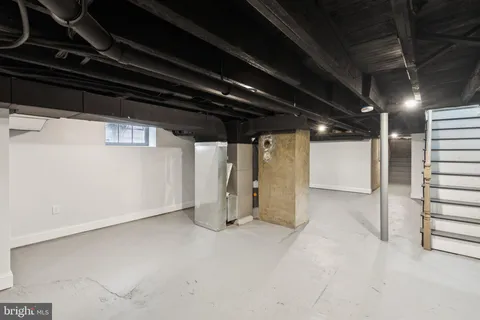 $695,000 | 125 West Summit Avenue, Haddonfield, NJ 08033