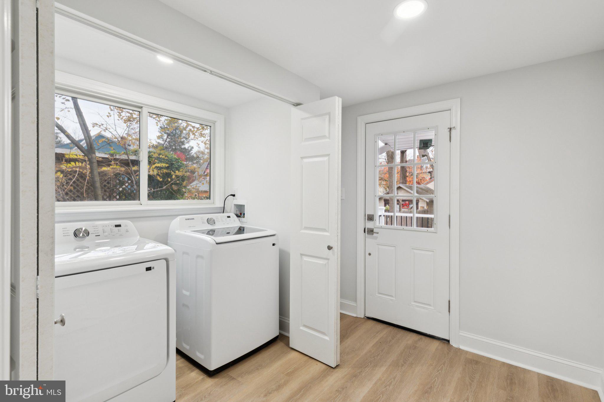 125 West Summit Avenue Haddonfield, NJ 08033 - Photo 61 of 68 Bright sunny windows!