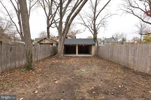 $695,000 | 125 West Summit Avenue, Haddonfield, NJ 08033