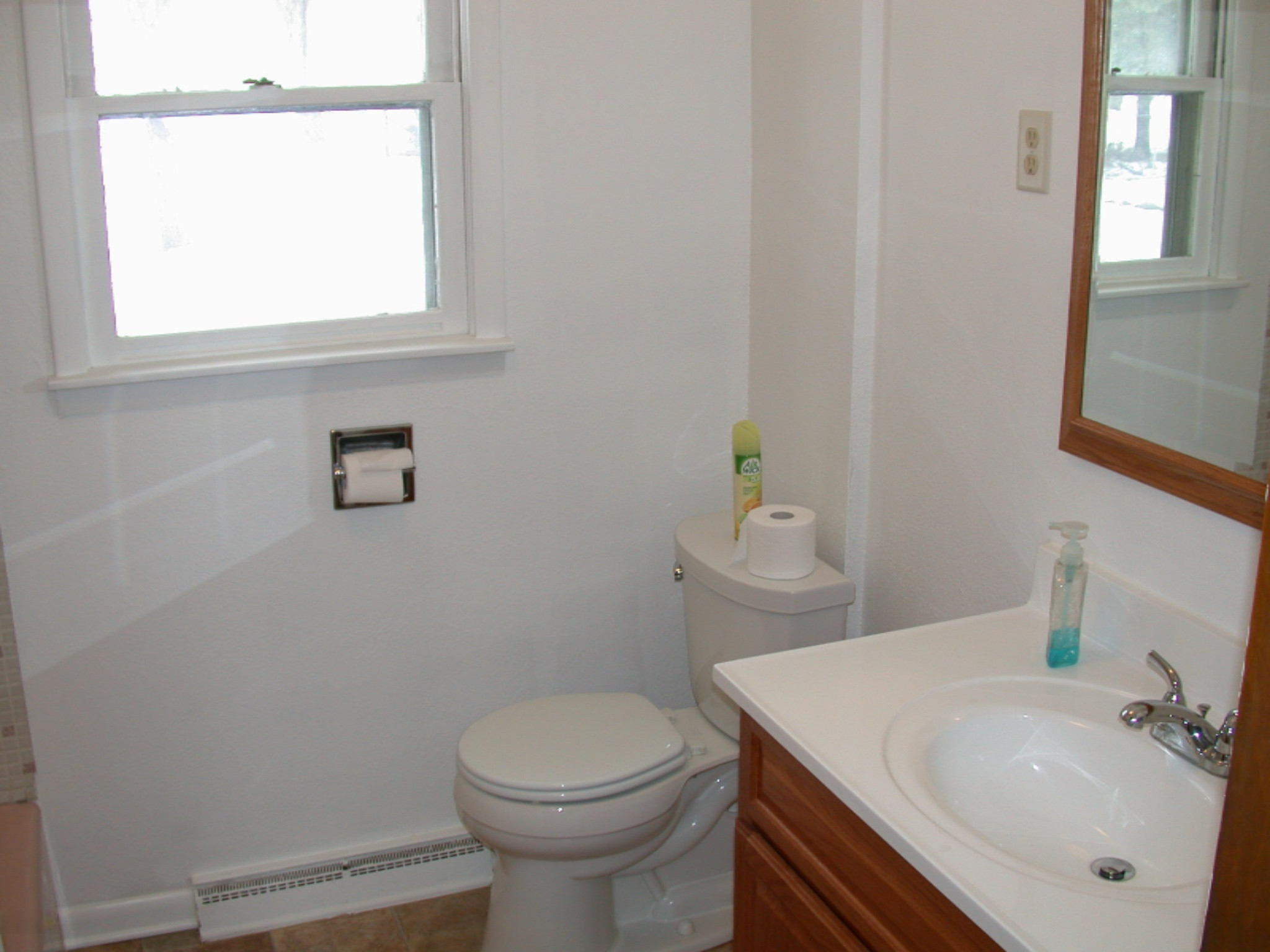 3703 Grand Prairie Road Kalamazoo, MI 49006 - Photo 4 of 8 bathroom