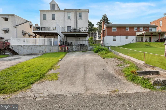 $269,000 | 832 Bush Street, Bridgeport, PA 19405