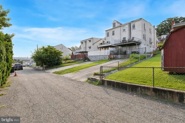 $269,000 | 832 Bush Street, Bridgeport, PA 19405