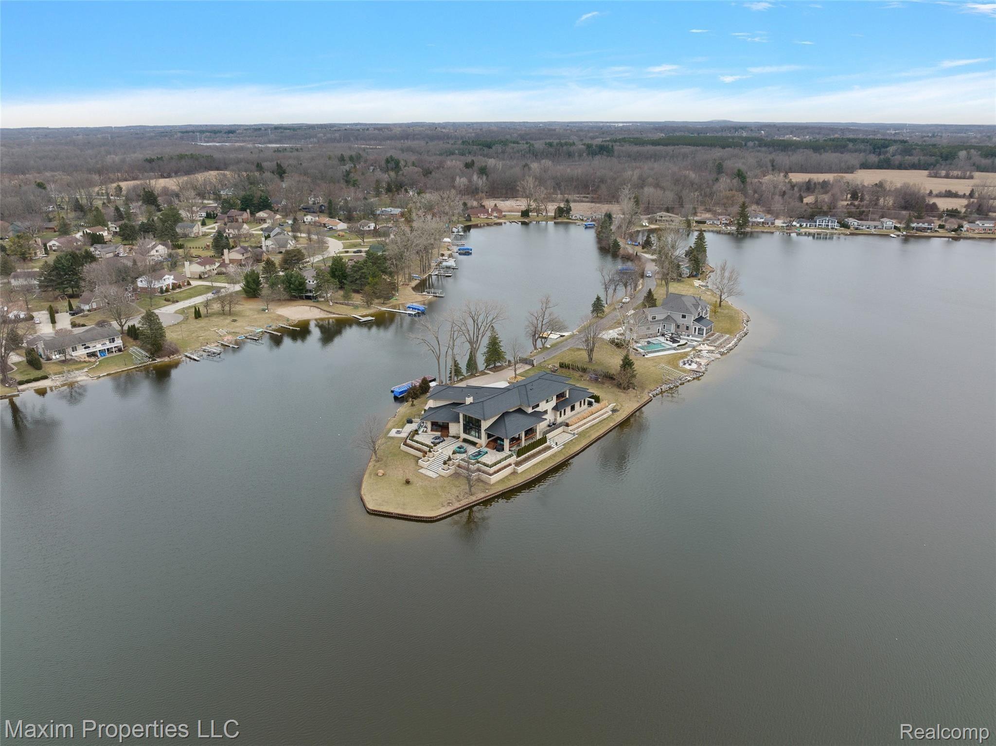 3760 Sleeth Road Commerce Township, MI 48382 - Photo 4 of 52 Peninsula Skyview