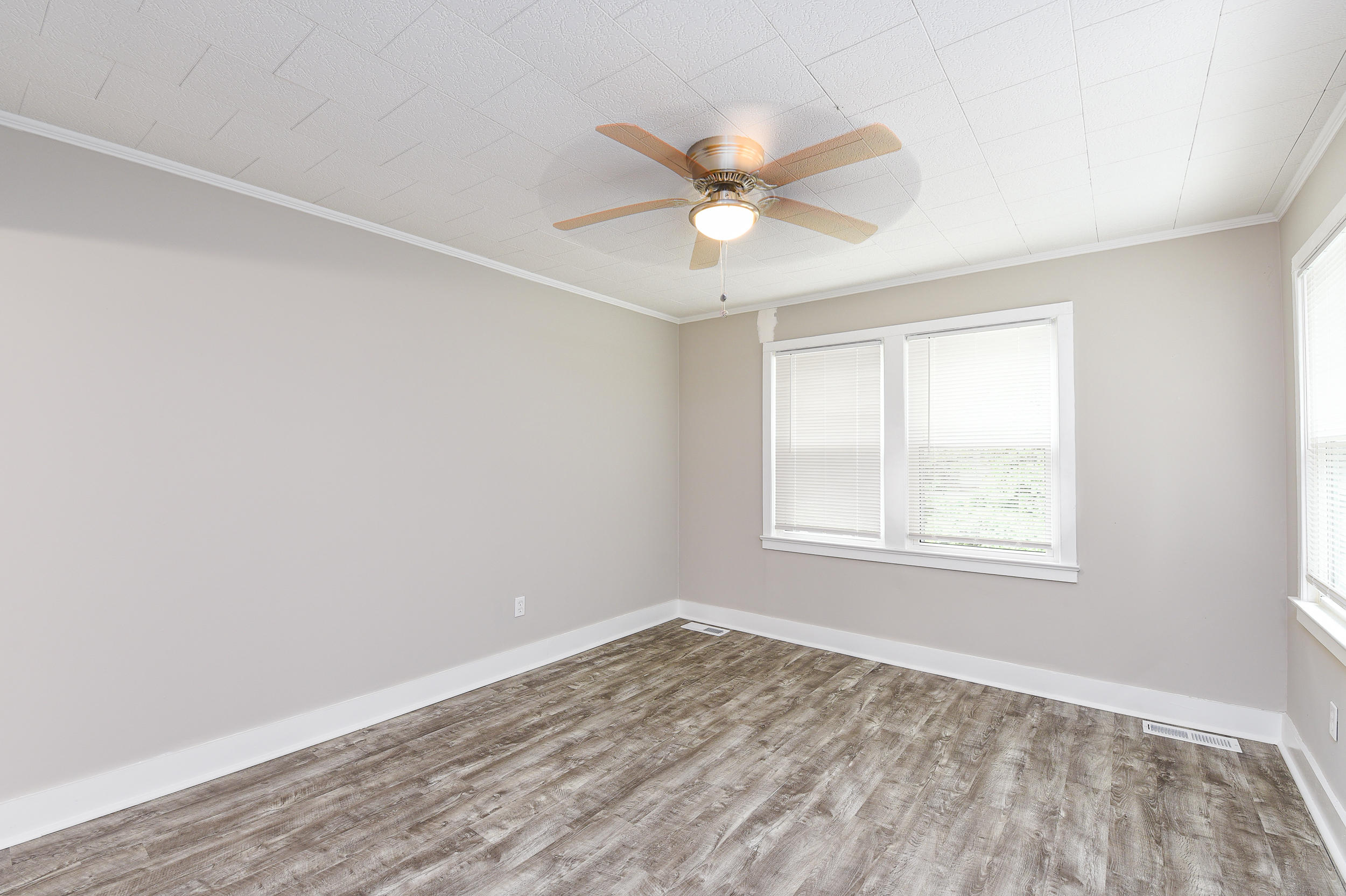 219 Overhill Road Walterboro, SC 29488 - Photo 3 of 28 DSC_1905-Edit