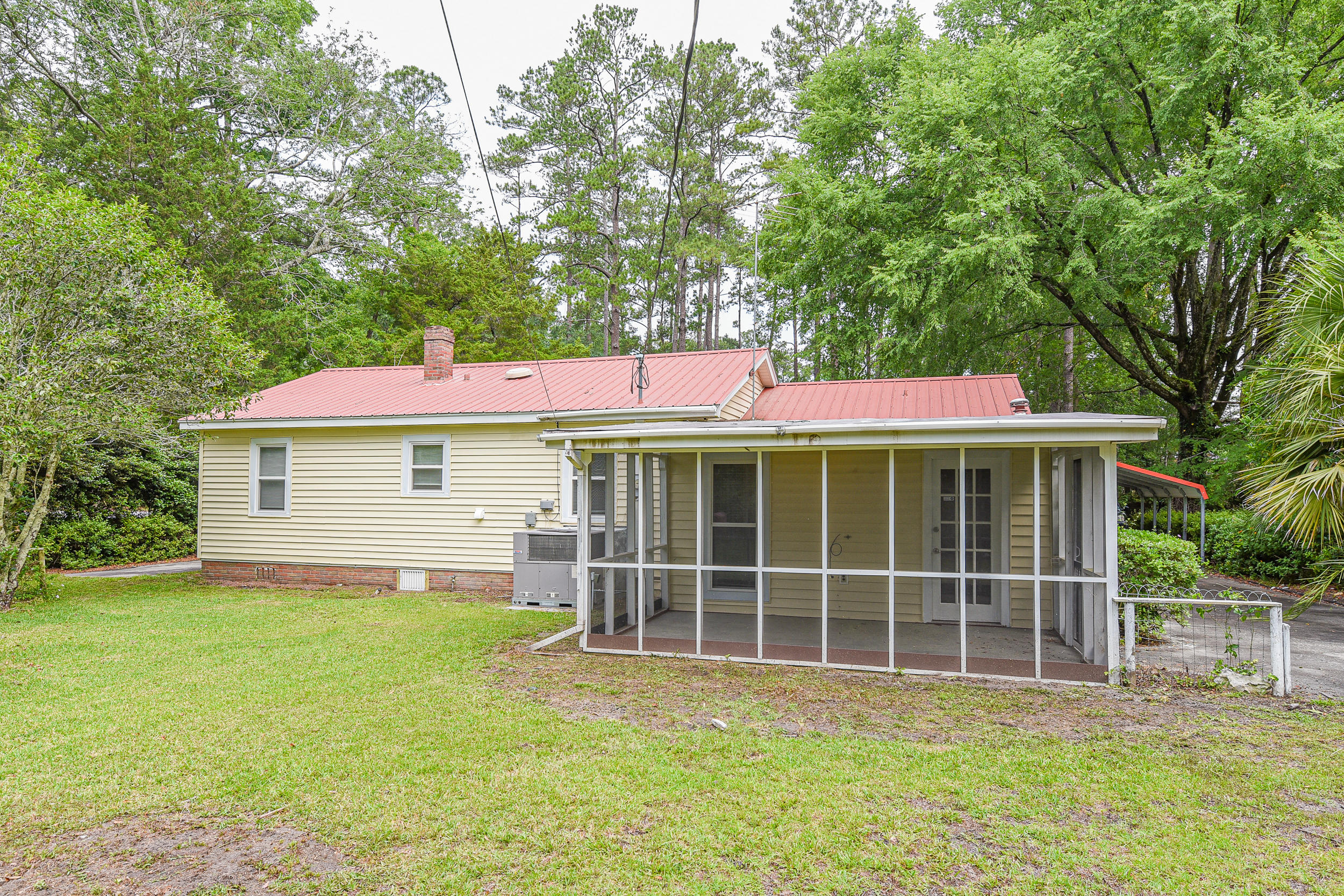 219 Overhill Road Walterboro, SC 29488 - Photo 8 of 28 DSC_1958