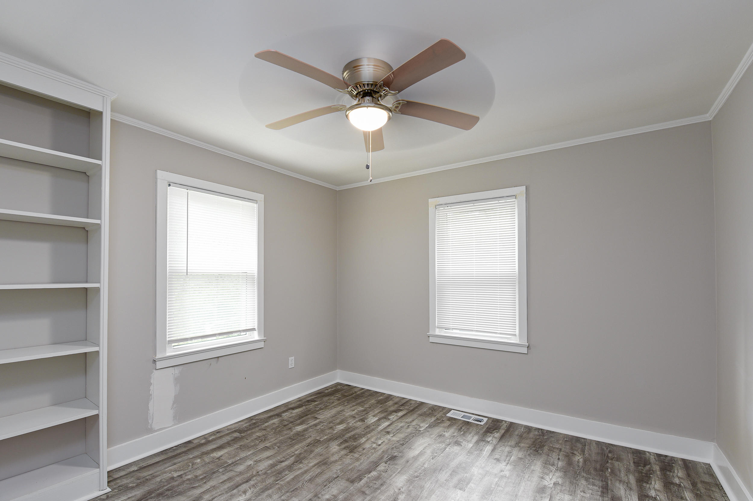 219 Overhill Road Walterboro, SC 29488 - Photo 9 of 28 DSC_1941-Edit