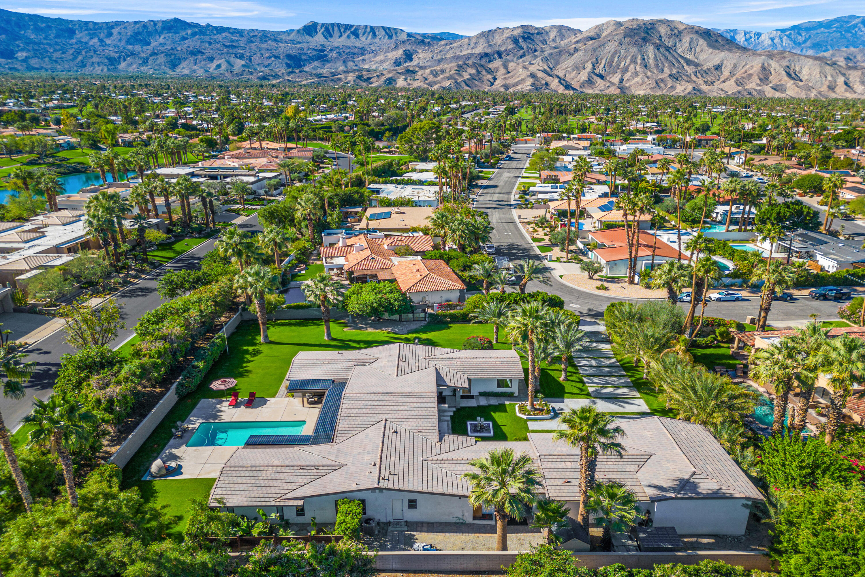74155 Mockingbird Trail Indian Wells, CA 92210 - Photo 9 of 55 an aerial view of multiple house