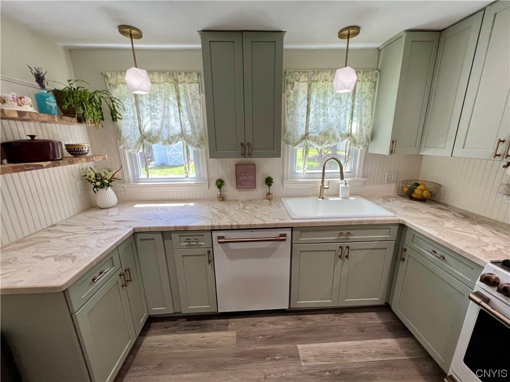 920 Beverly Drive Camillus, NY 13219 - Photo 15 of 39