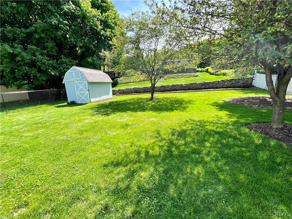 920 Beverly Drive Camillus, NY 13219 - Photo 38 of 39