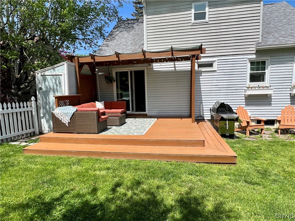 920 Beverly Drive Camillus, NY 13219 - Photo 5 of 39