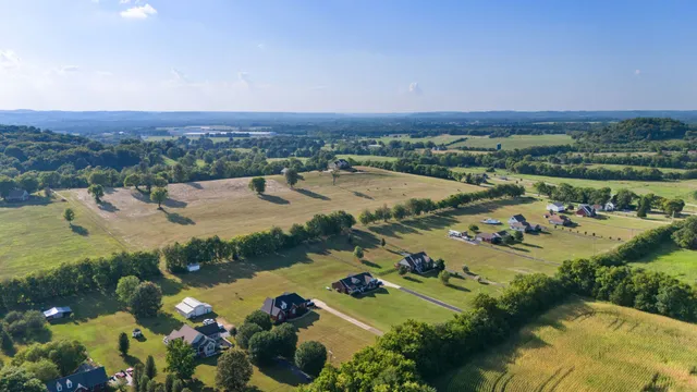 $599,900 | 6774 Polk Lane, Columbia, TN 38401