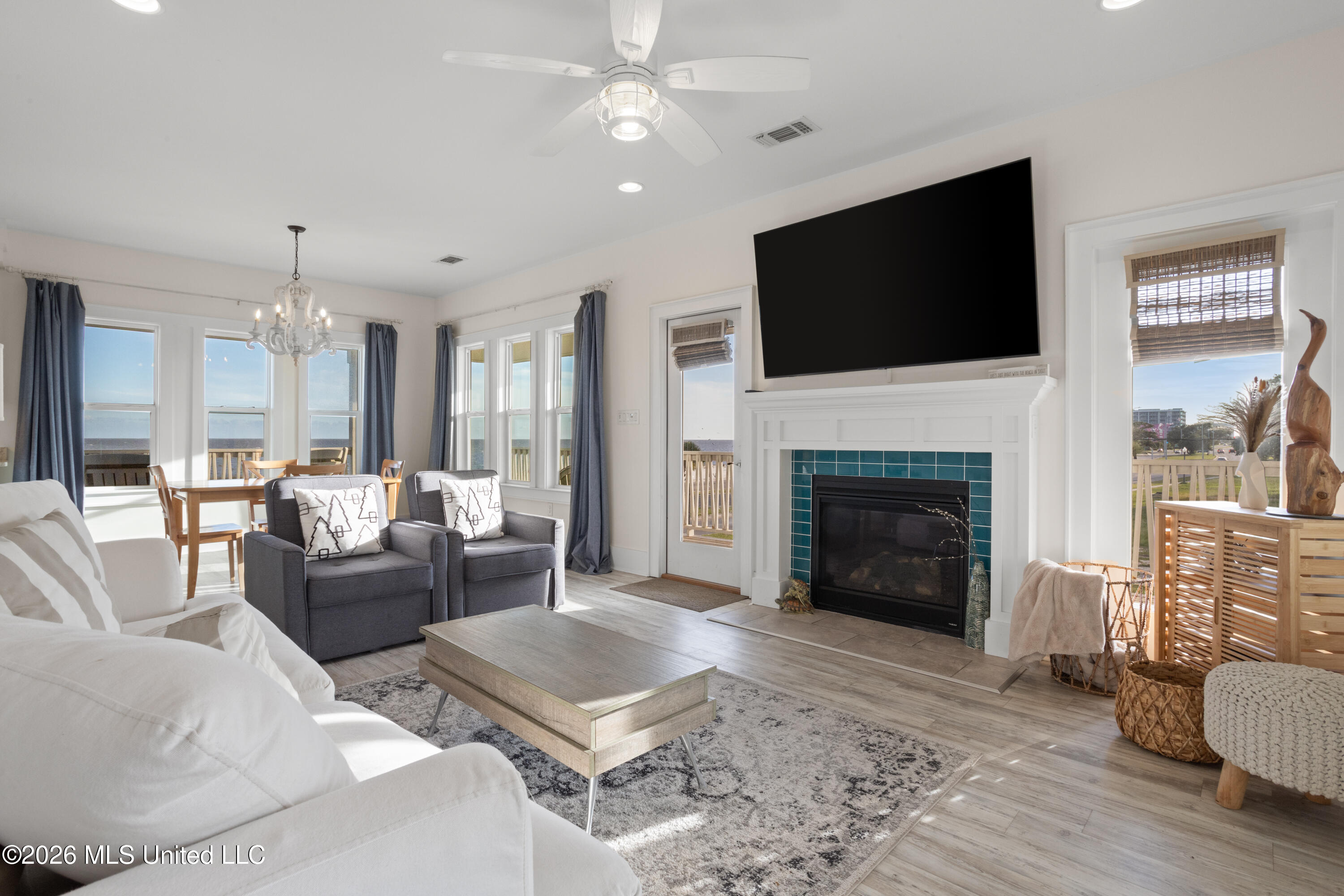 1623 Cayman Cove Biloxi, MS 39531 - Photo 10 of 58 00011