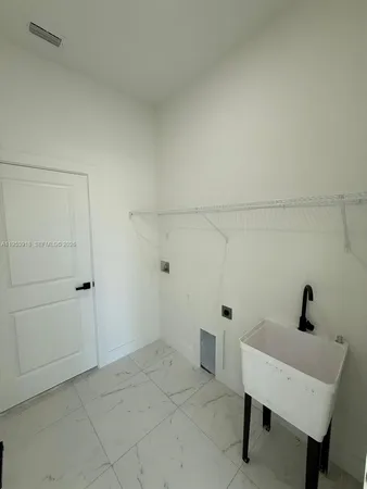 an empty room with an empty space