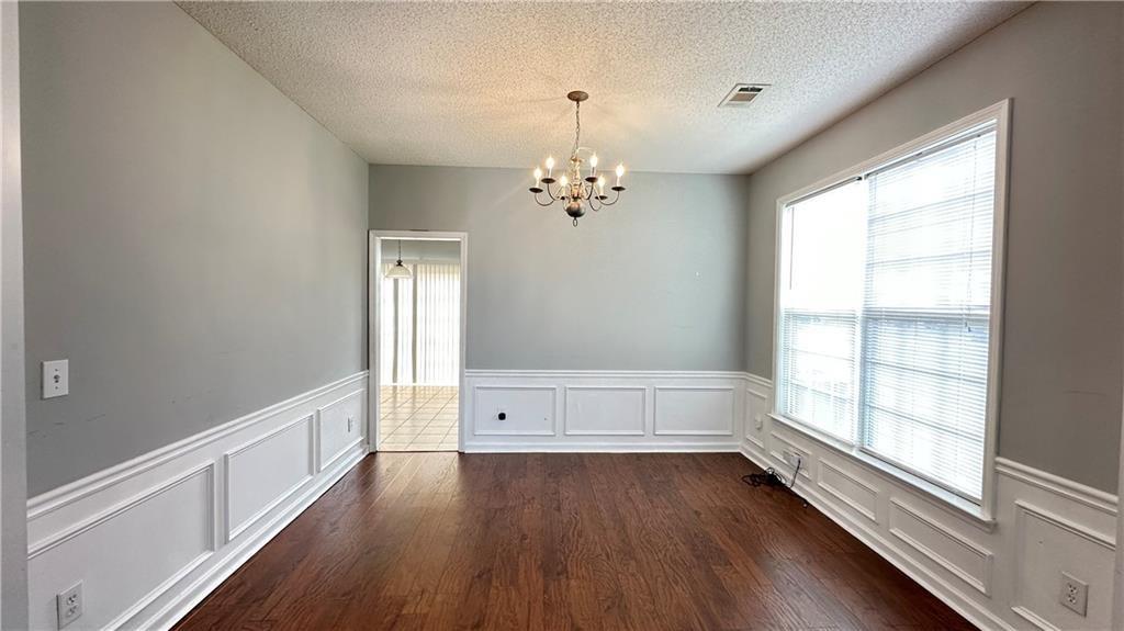 9155 Ruel Lane Suwanee, GA 30024 - Photo 6 of 16