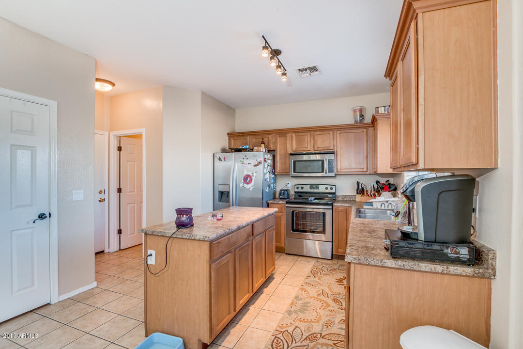 3618 West Vineyard Road Phoenix, AZ 85041 - Photo 15 of 33 15-Vineyard