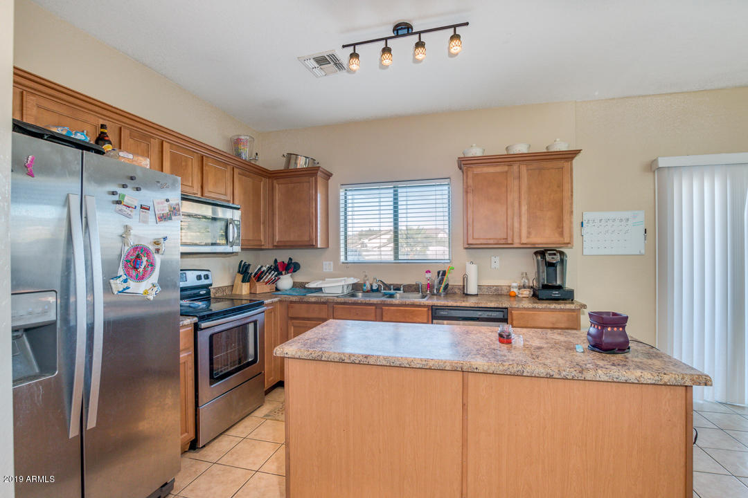 3618 West Vineyard Road Phoenix, AZ 85041 - Photo 17 of 33 17-Vineyard