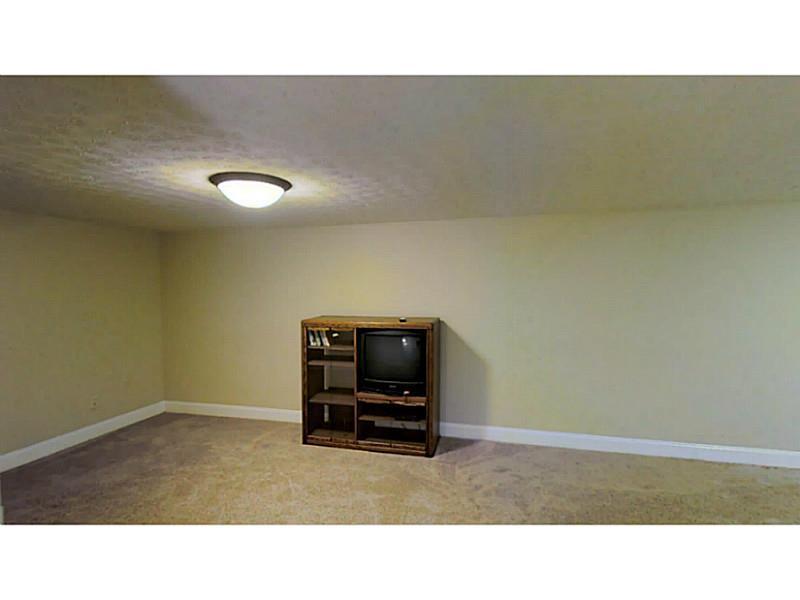 4302 Phoenix Drive Springfield, OH 45503 - Photo 18 of 21