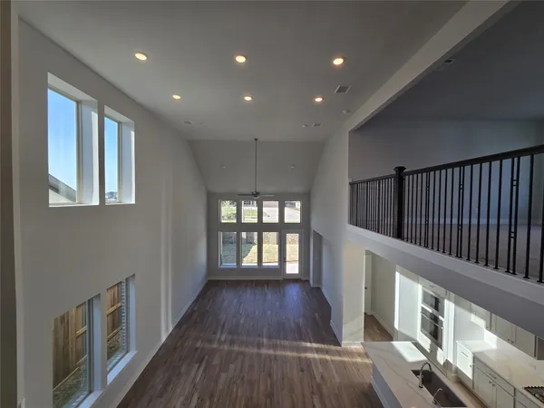 $3,100 | 29738 Burcreek Lane, Fulshear, TX 77441