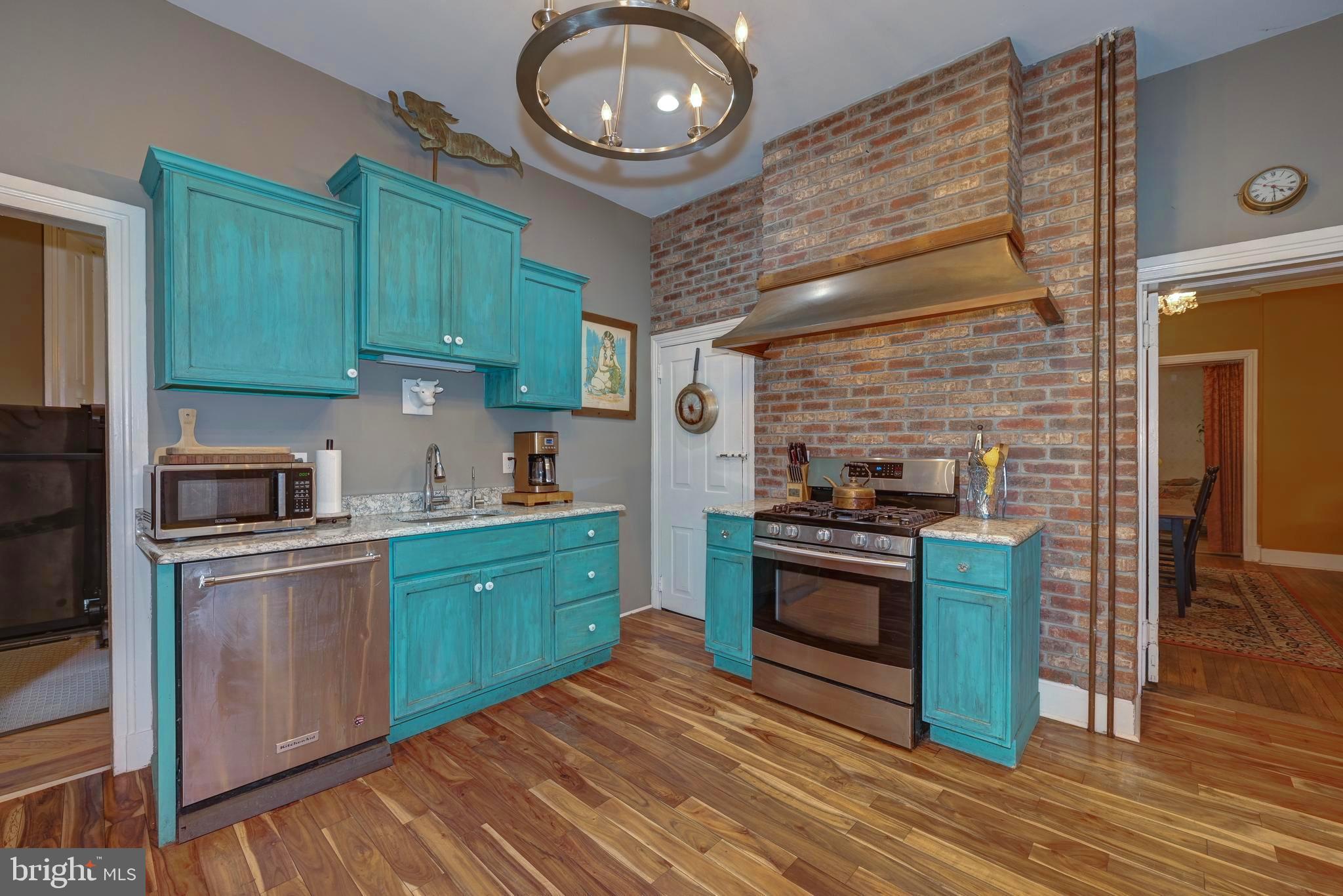 705 Woodlane Road Beverly, NJ 08010 - Photo 5 of 62