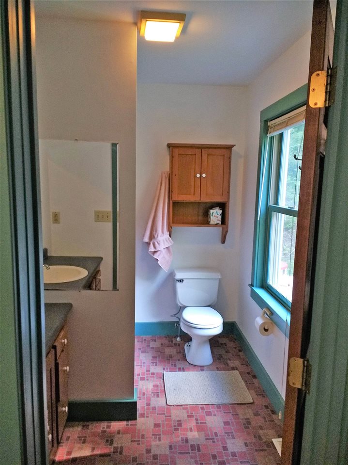 453 East West Road Dummerston, VT 05346 - Photo 19 of 26