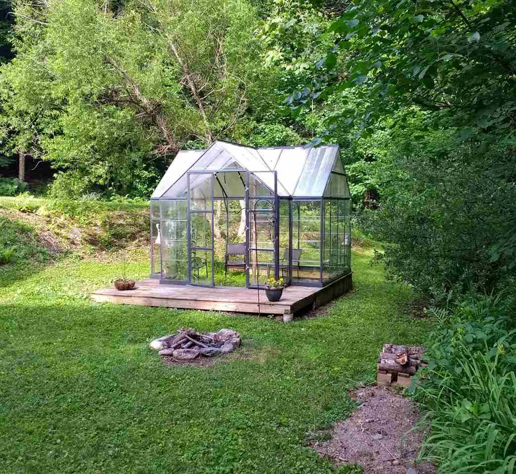 453 East West Road Dummerston, VT 05346 - Photo 6 of 26