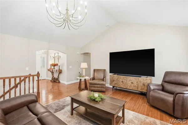 $669,900 | 216 Deer View Drive, Troy, MO 63379