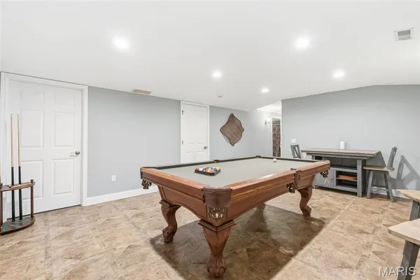 $669,900 | 216 Deer View Drive, Troy, MO 63379
