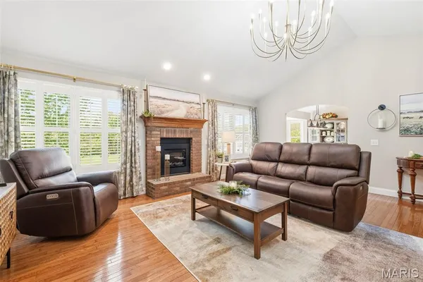 $669,900 | 216 Deer View Drive, Troy, MO 63379
