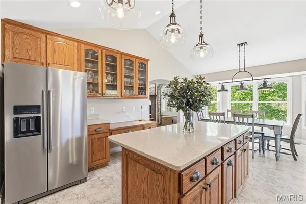 $669,900 | 216 Deer View Drive, Troy, MO 63379