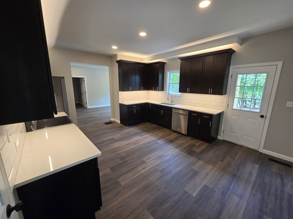 13 Prospect Street Templeton, MA 01436 - Photo 4 of 14