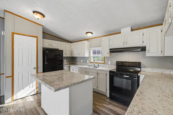 $255,000 | 418 County Road 61, Riceville, TN 37370