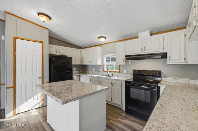 $255,000 | 418 County Road 61, Riceville, TN 37370