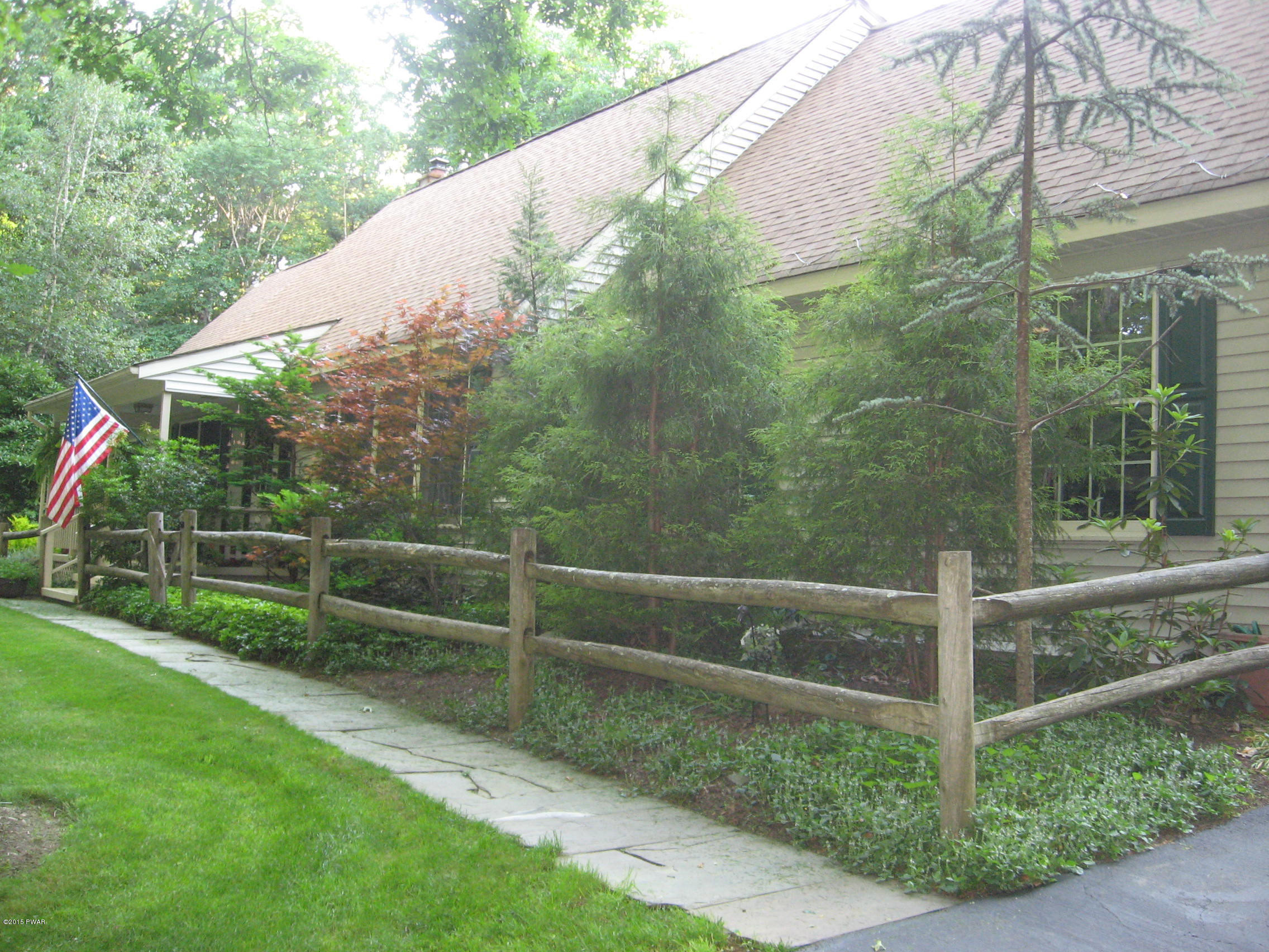 125 Stonefield Road Milford, PA 18337 - Photo 9 of 43 Gallery Image 9