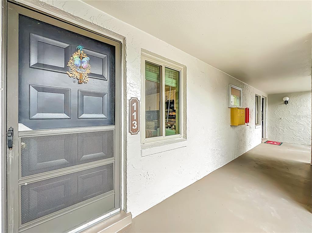 12 Escondido Court, Unit 113 Altamonte Springs, FL 32701 - Photo 4 of 33