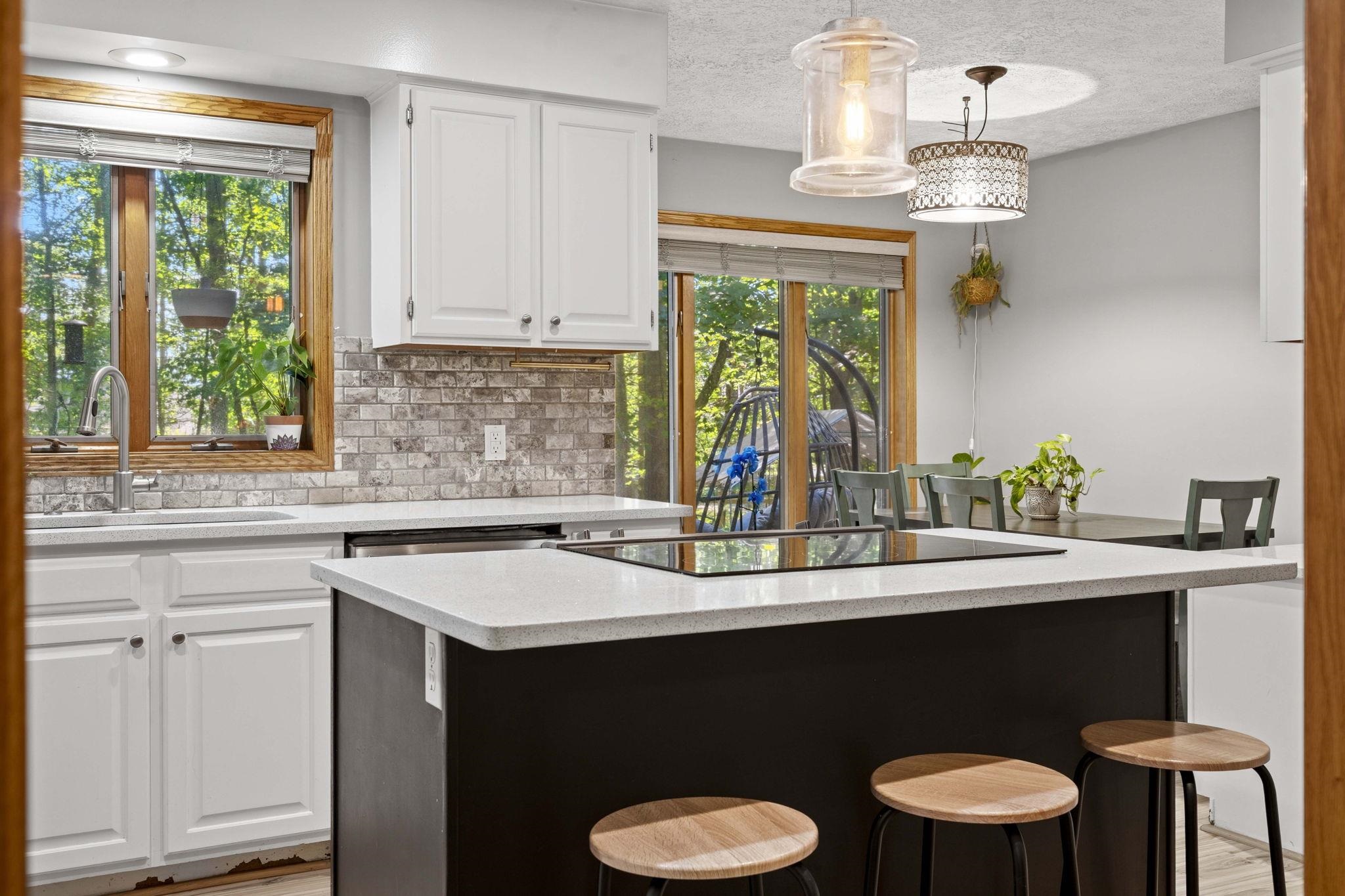 5522 Trager Road Traverse City, MI 49696 - Photo 13 of 75 1949838-c2e328eb-c733-4fb9-b257-73ad22ac7021.JPG